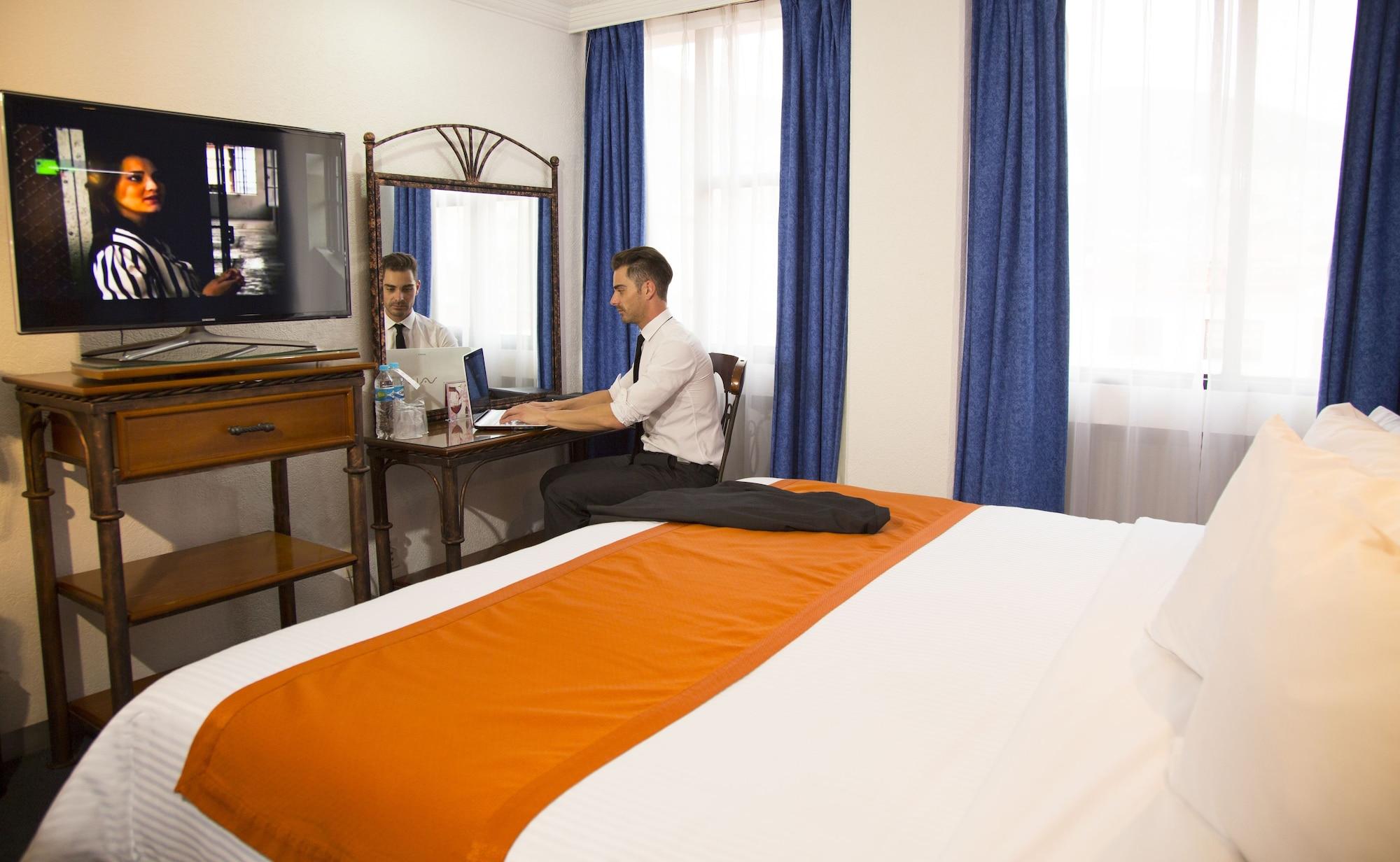 Hotel Ciros Pachuca Bagian luar foto