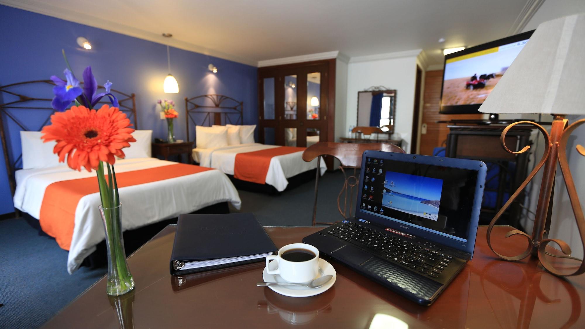 Hotel Ciros Pachuca Bagian luar foto