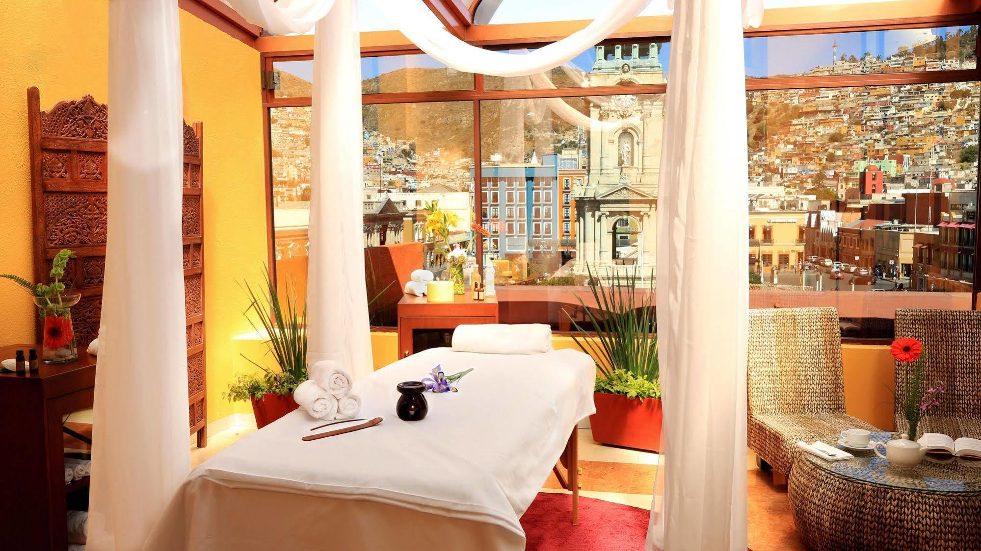 Hotel Ciros Pachuca Bagian luar foto