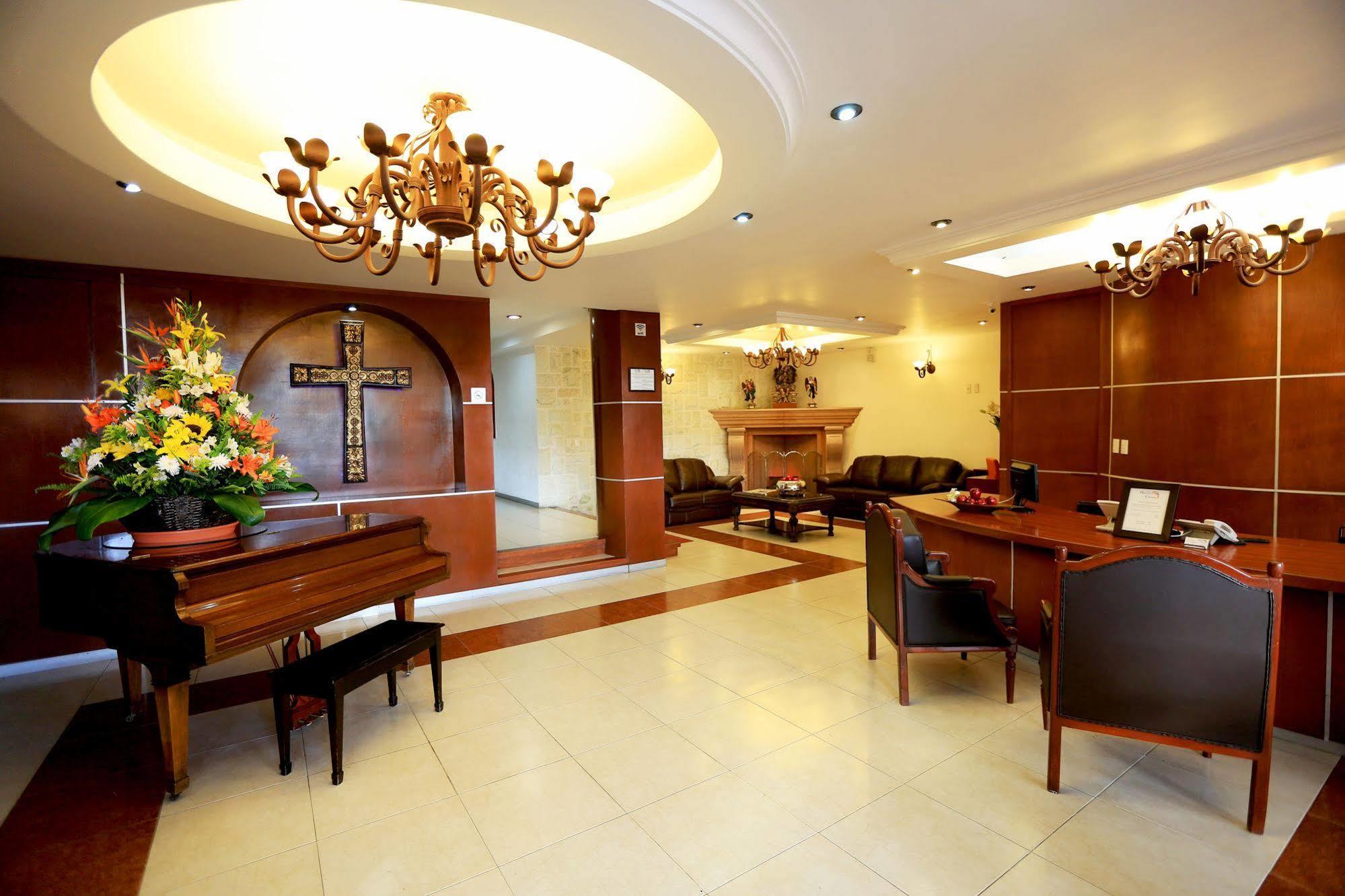Hotel Ciros Pachuca Bagian luar foto
